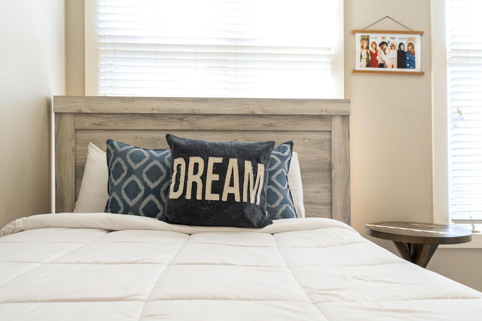 Appartement The Celebrity - Minutes To Broadway With A Balcony à Nashville Extérieur photo
